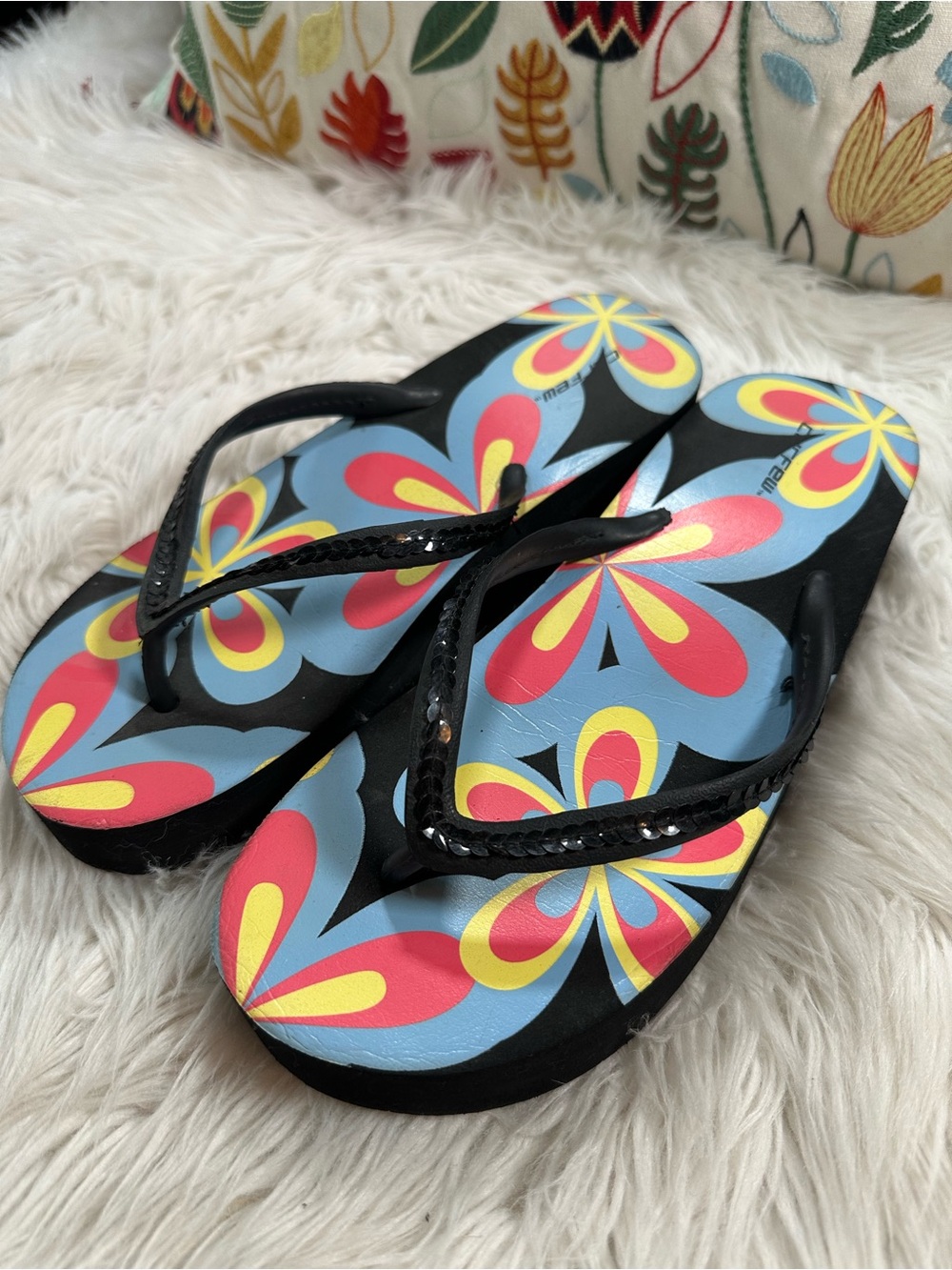 Curfew • Y2K Vintage Platform Sequin Floral Flip Flops